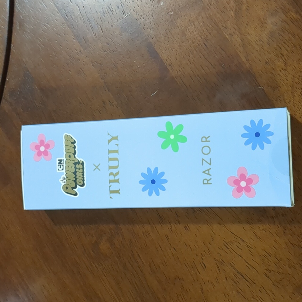 Truly Bundle - Picture 3 of 11